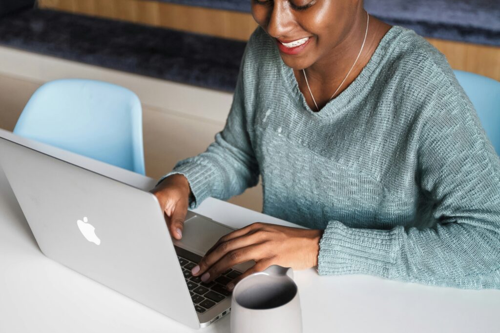 woman works on laptop