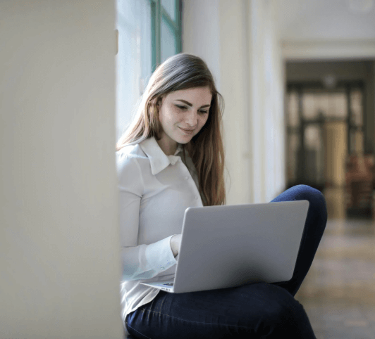 A women with notebook