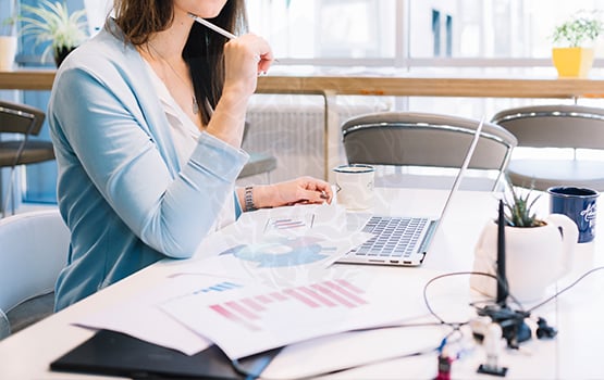 Decide-Between-the-GMAT-GRE-as-an-MBA-Applicant