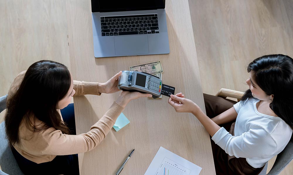 A highly selective scholarship for outstanding minority high school seniors from low-income households.